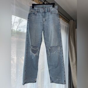 American Eagle Outfitters Light Blue Distressed Knee Jeans Strigid Size 0 NWT